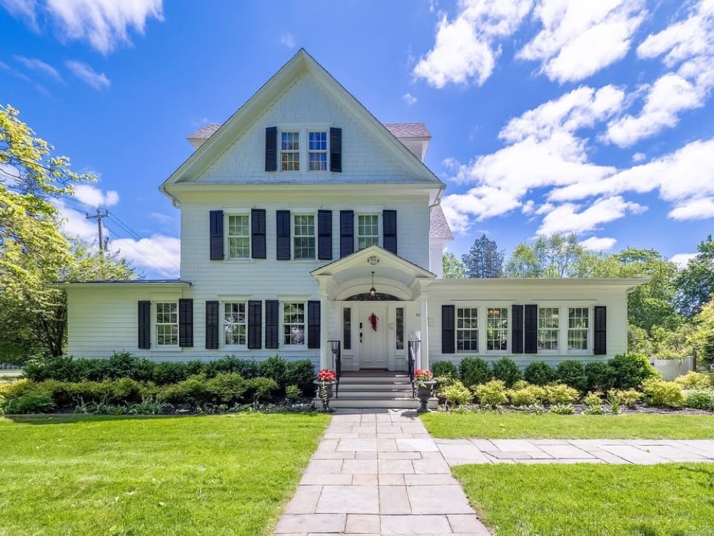 Connecticut bed and breakfast inn for sale - 304 Main