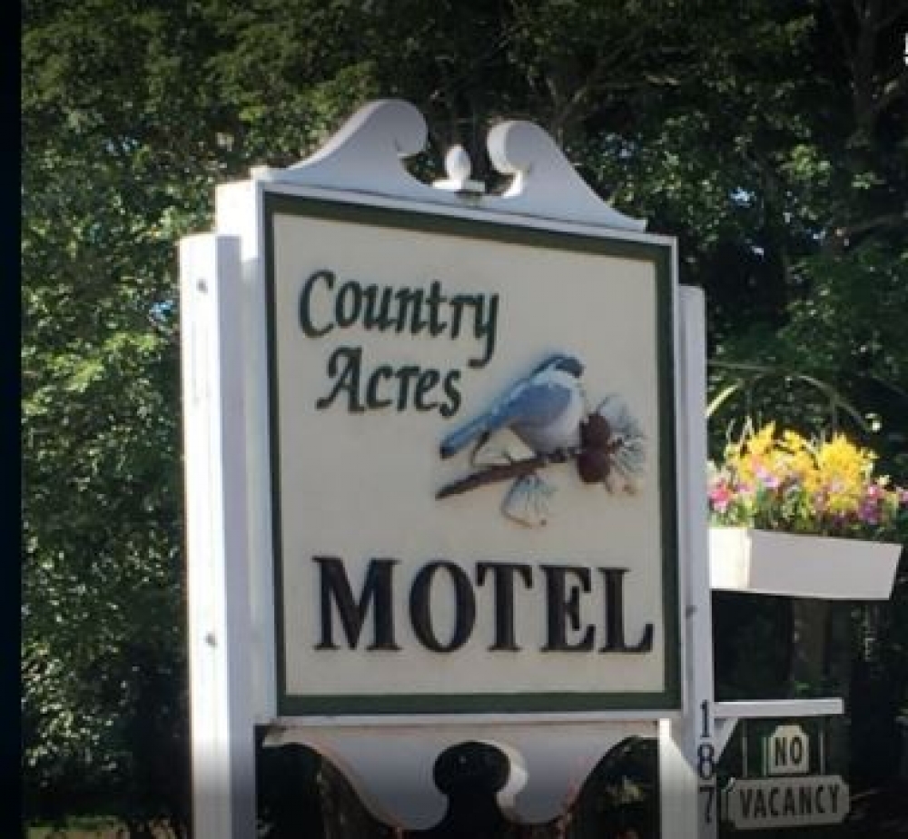 Country Acres Motel