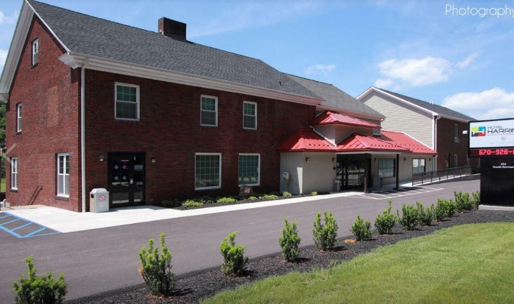 Pennsylvania bed and breakfast inn for sale - Harrington Hotel & 220 House Bar and Grill