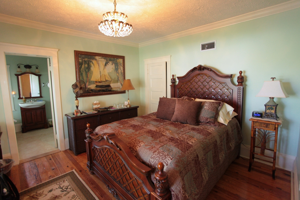 River Lily Inn Bed and Breakfast in Daytona Beach River Lily Inn Bed