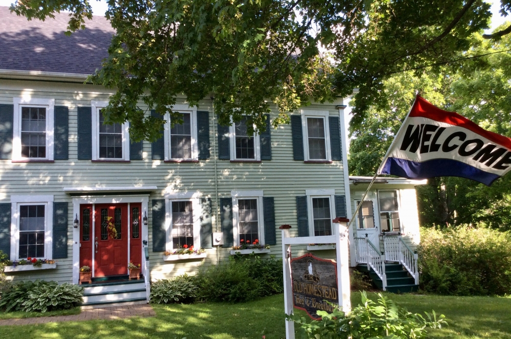 Vermont bed and breakfast inn for sale - The Old Homestead
