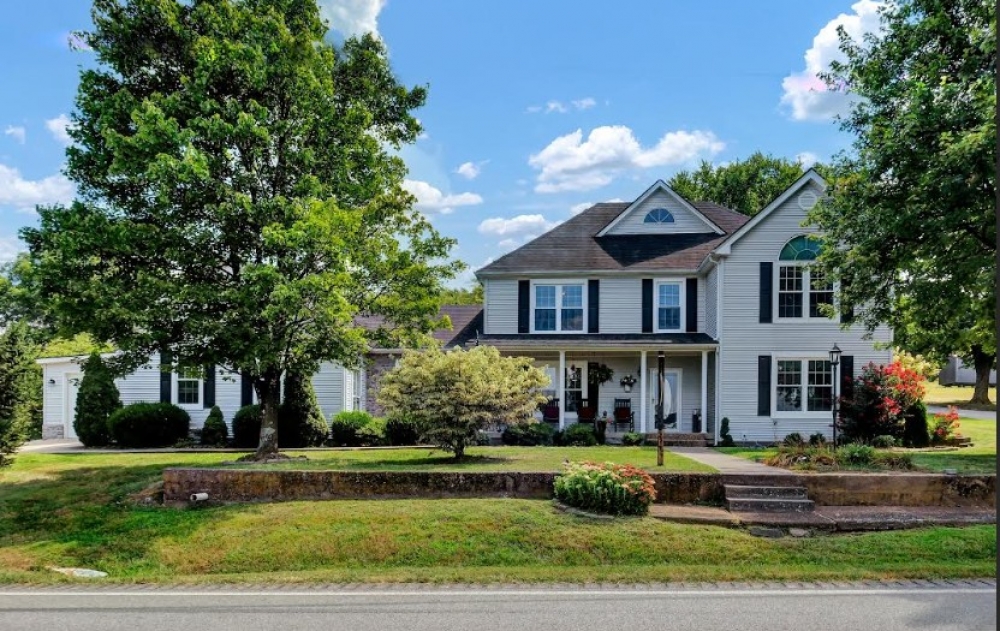 Kentucky bed and breakfast inn for sale - The Hill House Kentucky bed and breakfast inn for sale - The Hill House