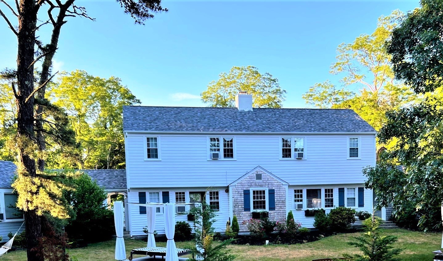 Massachusetts bed and breakfast inn for sale - The Seagrove (Cape Cod) Massachusetts bed and breakfast inn for sale - The Seagrove (Cape Cod)