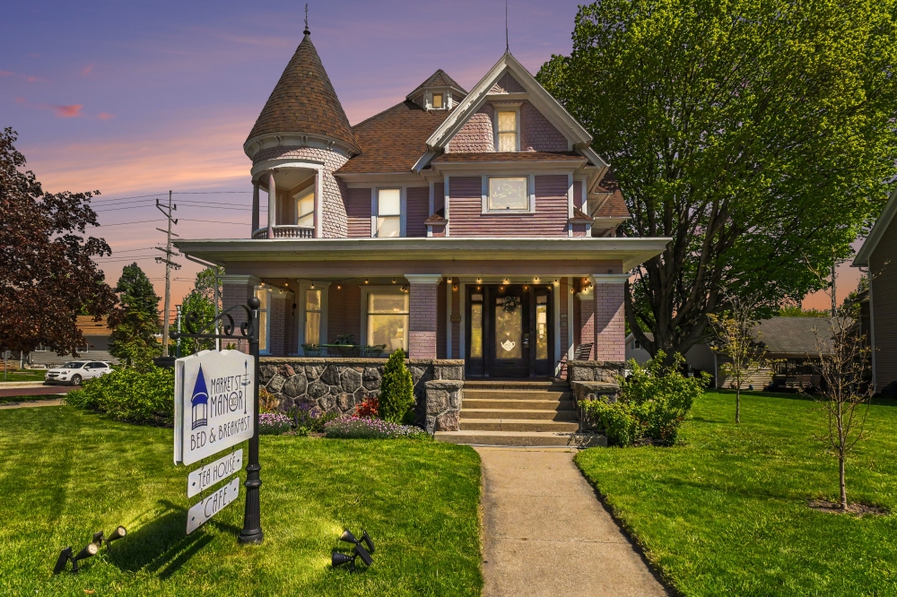 Indiana bed and breakfast inn for sale - Market St. Manor Bed and Breakfast & Tea House