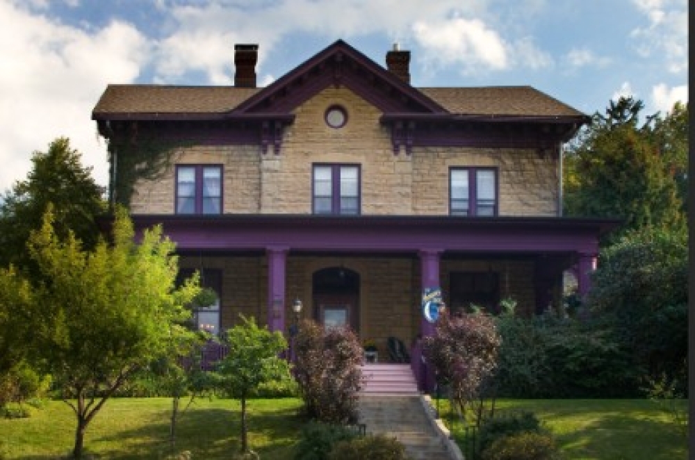 Minnesota bed and breakfast inn for sale - Moondance Inn