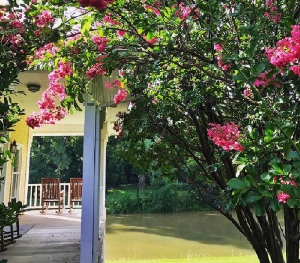 Texas bed and breakfast inn for sale - Inn On The River