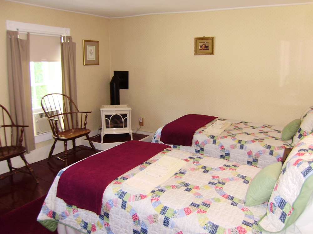 Bow Lake Inn in Strafford Bow Lake Inn For Sale