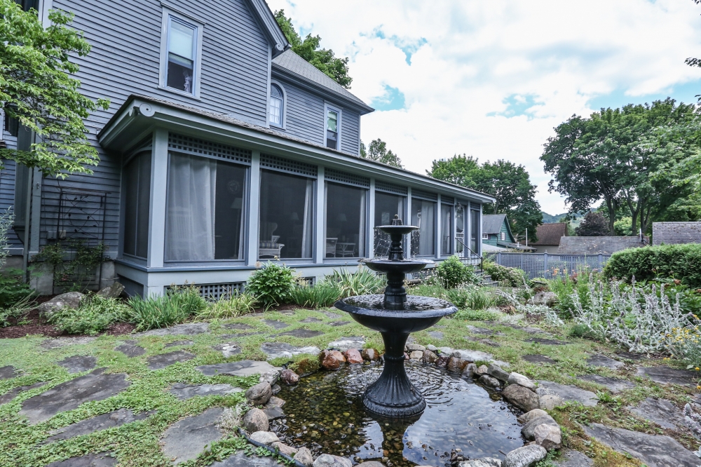 Lake and Vine Bed & Breakfast in Hammondsport Lake and Vine Bed