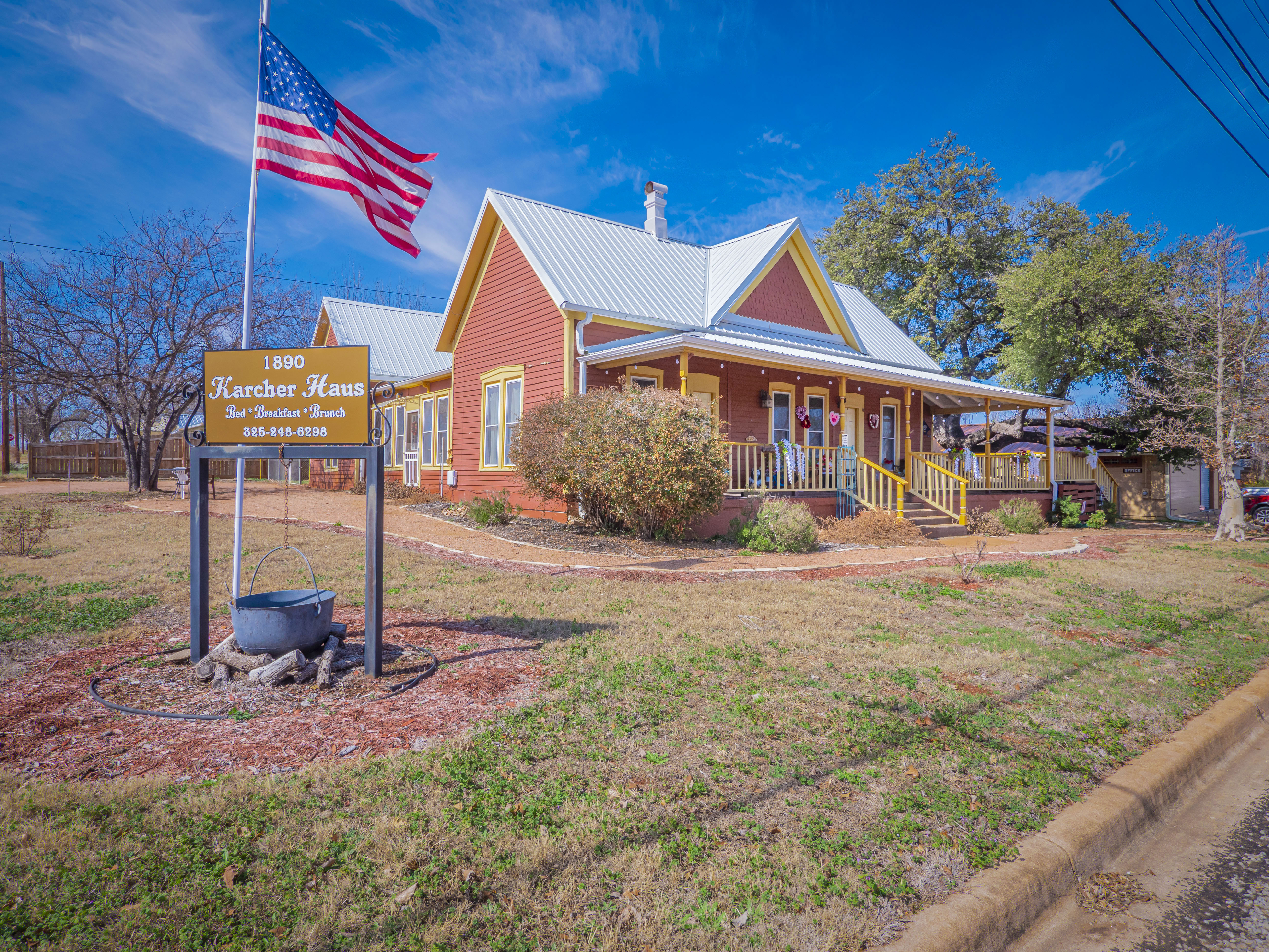 Texas bed and breakfast inn for sale - 1890 Karcher Haus