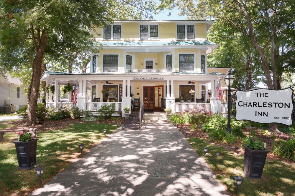 North-Carolina bed and breakfast inn for sale - The Charleston Inn