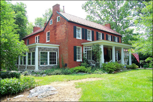 Potential Bed and Breakfast in Kearneysville Potential Bed and Breakfast in Kearneysville